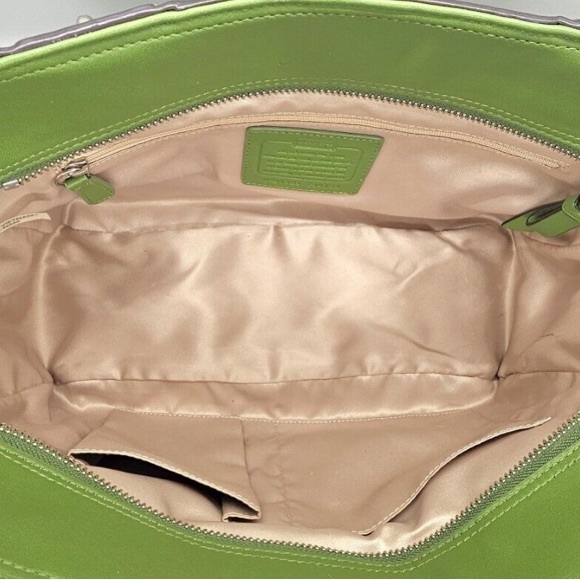 COACH Gallery Zipper Tote in Green with Silver Hardware - Picture 8 of 15